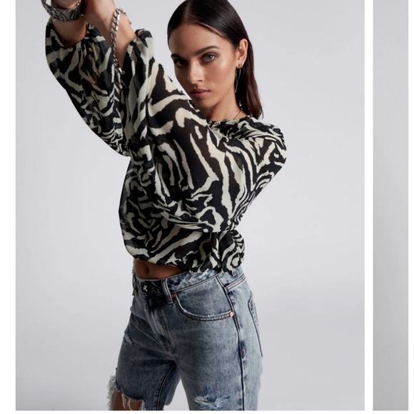 ONE TEASPOON Different Dimension Bubble Black White Sheer Chiffon Top Size Small - Picture 2 of 10